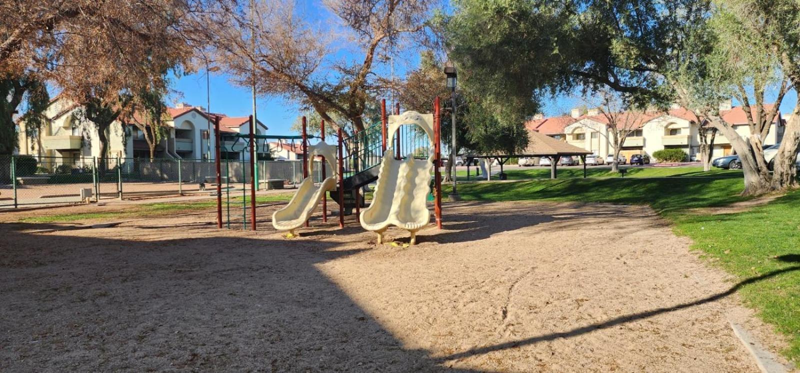 Cozy Near Mcc With Pool, Bbq, Covered Parking Holiday home Mesa
