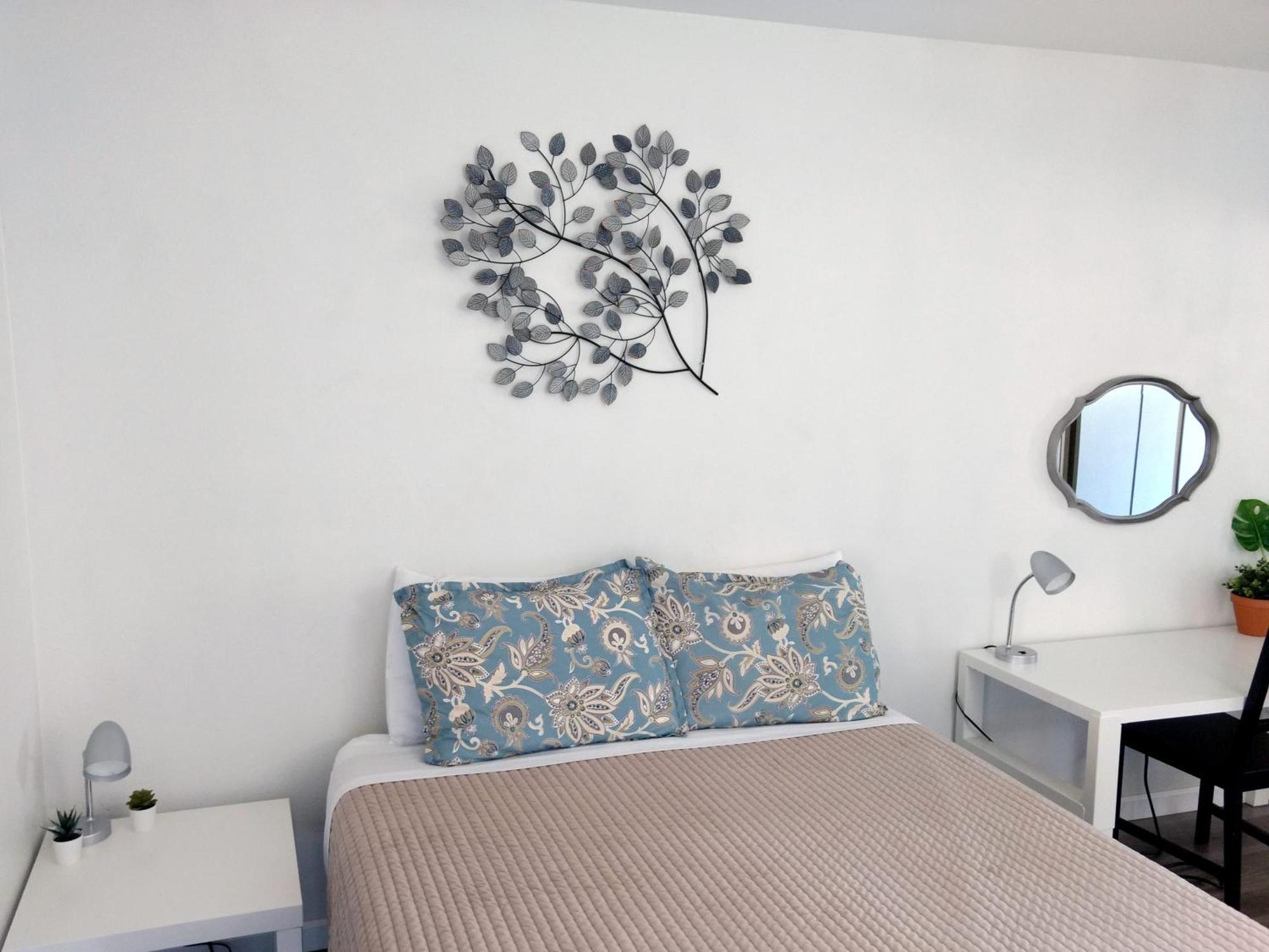 Cozy Near Mcc With Pool, Bbq, Covered Parking *