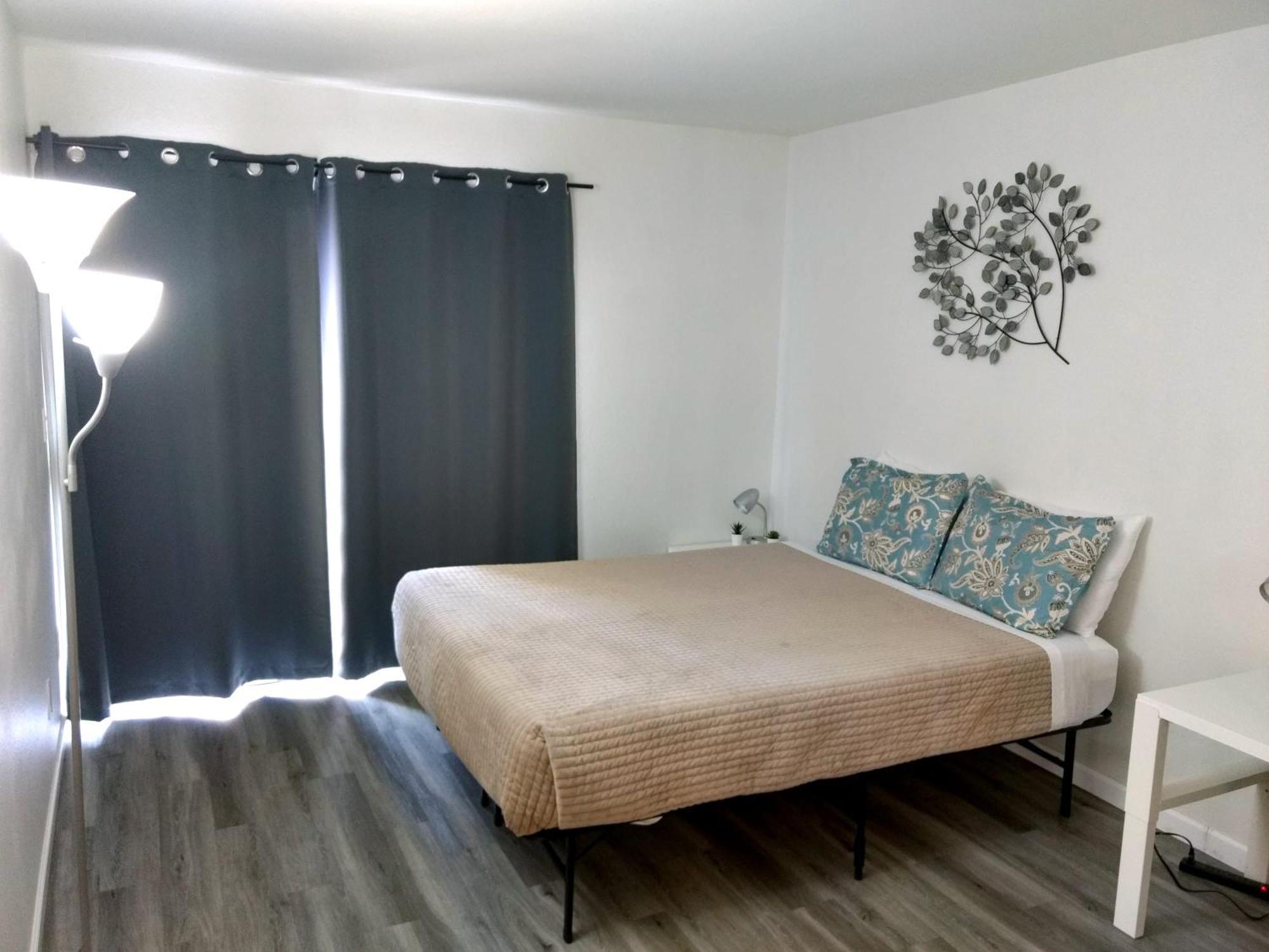 Cozy Near Mcc With Pool, Bbq, Covered Parking Holiday home *